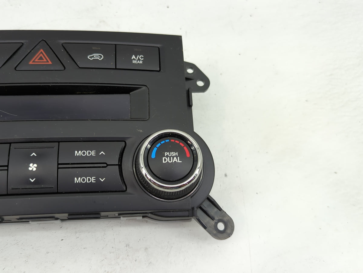 2011 Kia Sorento Climate Control Module Temperature AC/Heater Replacement P/N:97250-1U360 Fits OEM Used Auto Parts - Oemused
