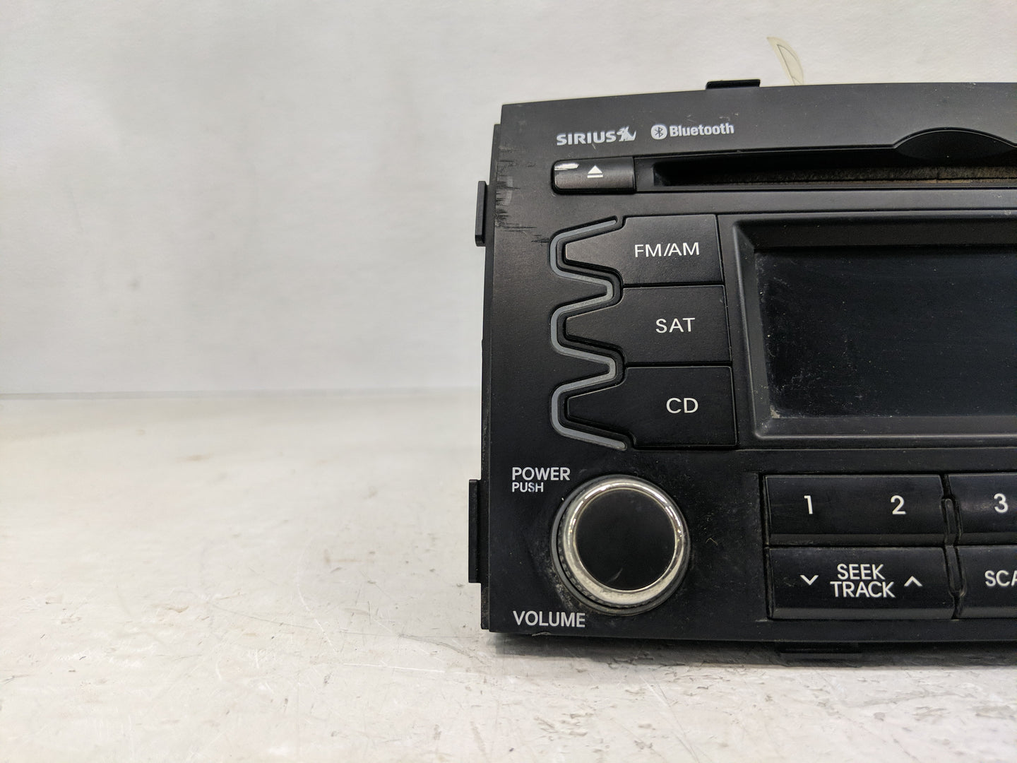 2011-2013 Kia Sorento Radio AM FM Cd Player Receiver Replacement P/N:96140-1U201 Fits Fits 2011 2012 2013 OEM Used Auto Part
