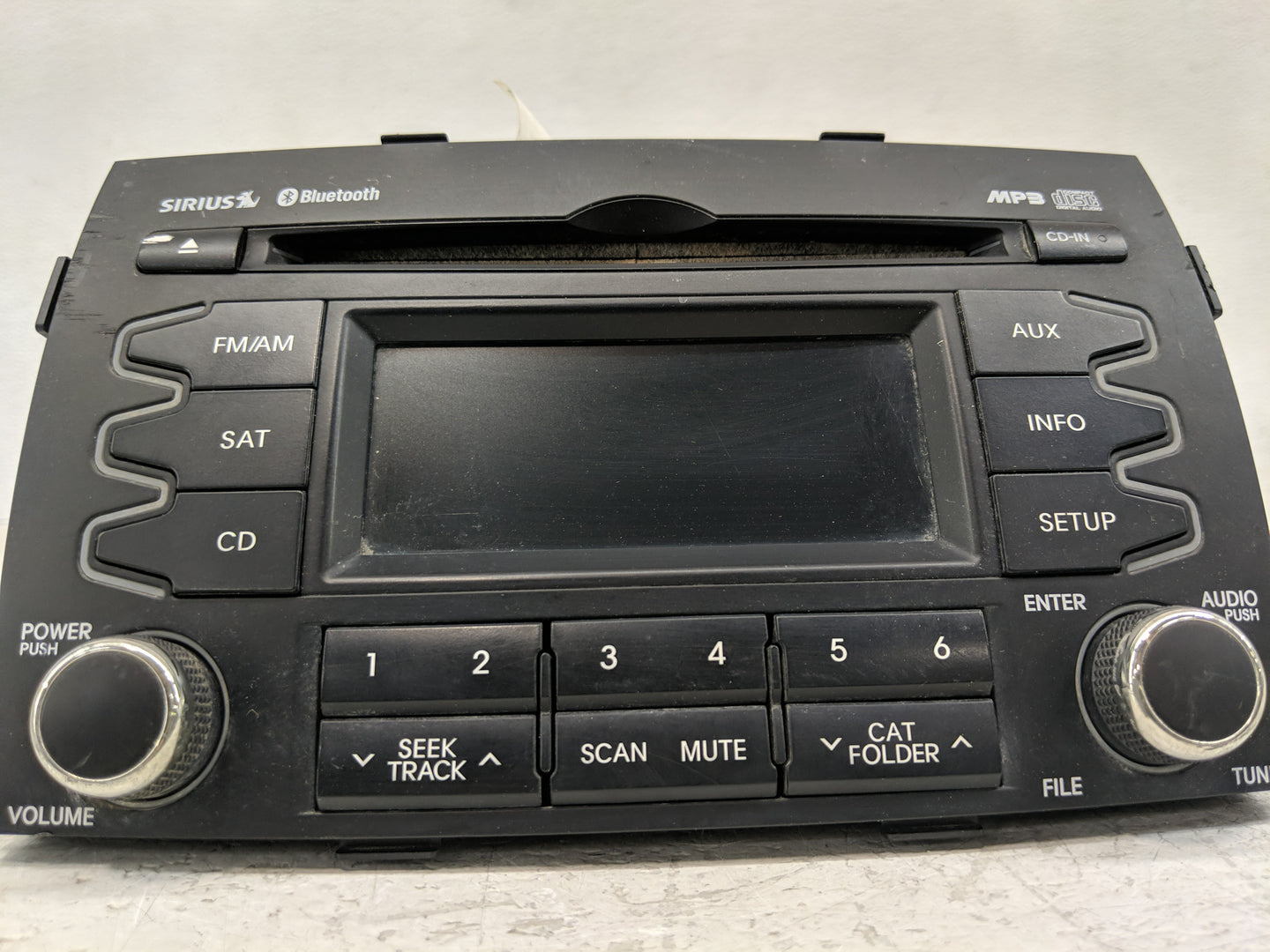2011-2013 Kia Sorento Radio AM FM Cd Player Receiver Replacement P/N:96140-1U201 Fits Fits 2011 2012 2013 OEM Used Auto Part