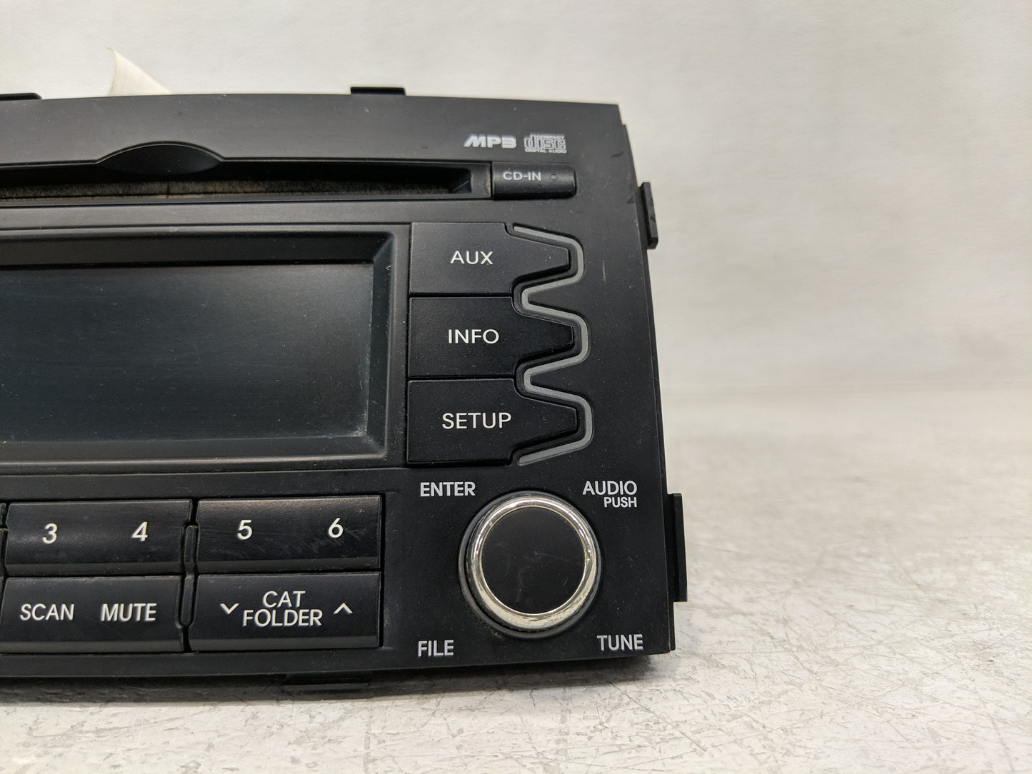 2011-2013 Kia Sorento Radio AM FM Cd Player Receiver Replacement P/N:96140-1U201 Fits Fits 2011 2012 2013 OEM Used Auto Part