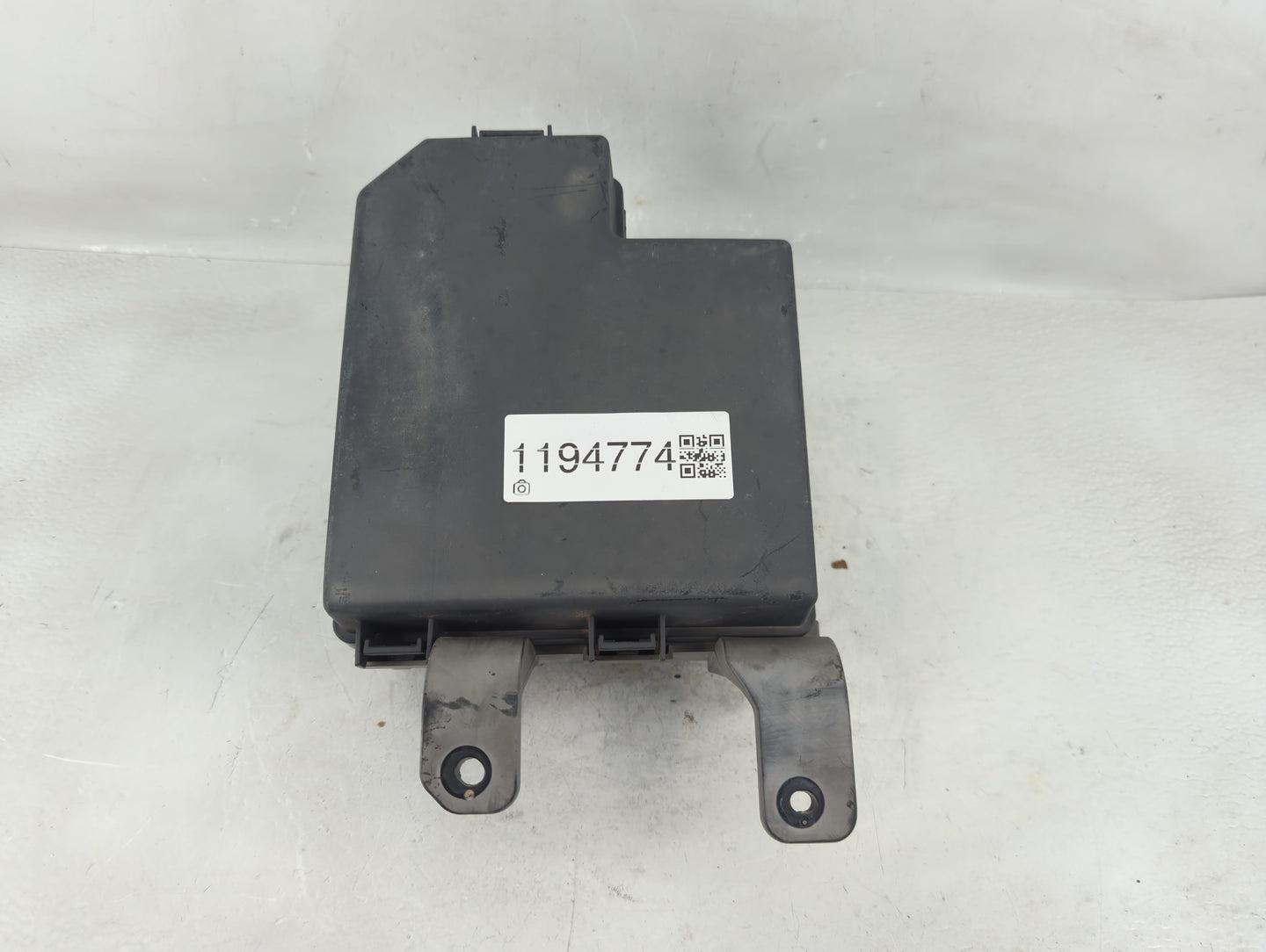 2011-2013 Kia Sorento Fusebox Fuse Box Panel Relay Module P/N:91941-2P020 Fits Fits 2011 2012 2013 OEM Used Auto Parts - Oem