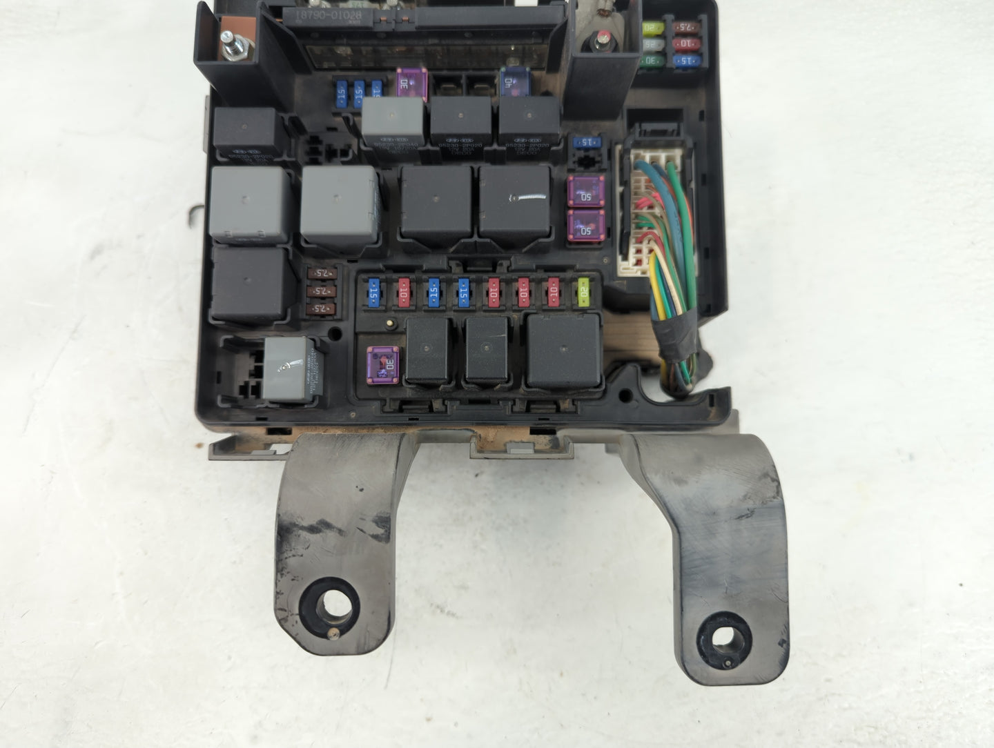 2011-2013 Kia Sorento Fusebox Fuse Box Panel Relay Module P/N:91941-2P020 Fits Fits 2011 2012 2013 OEM Used Auto Parts - Oem