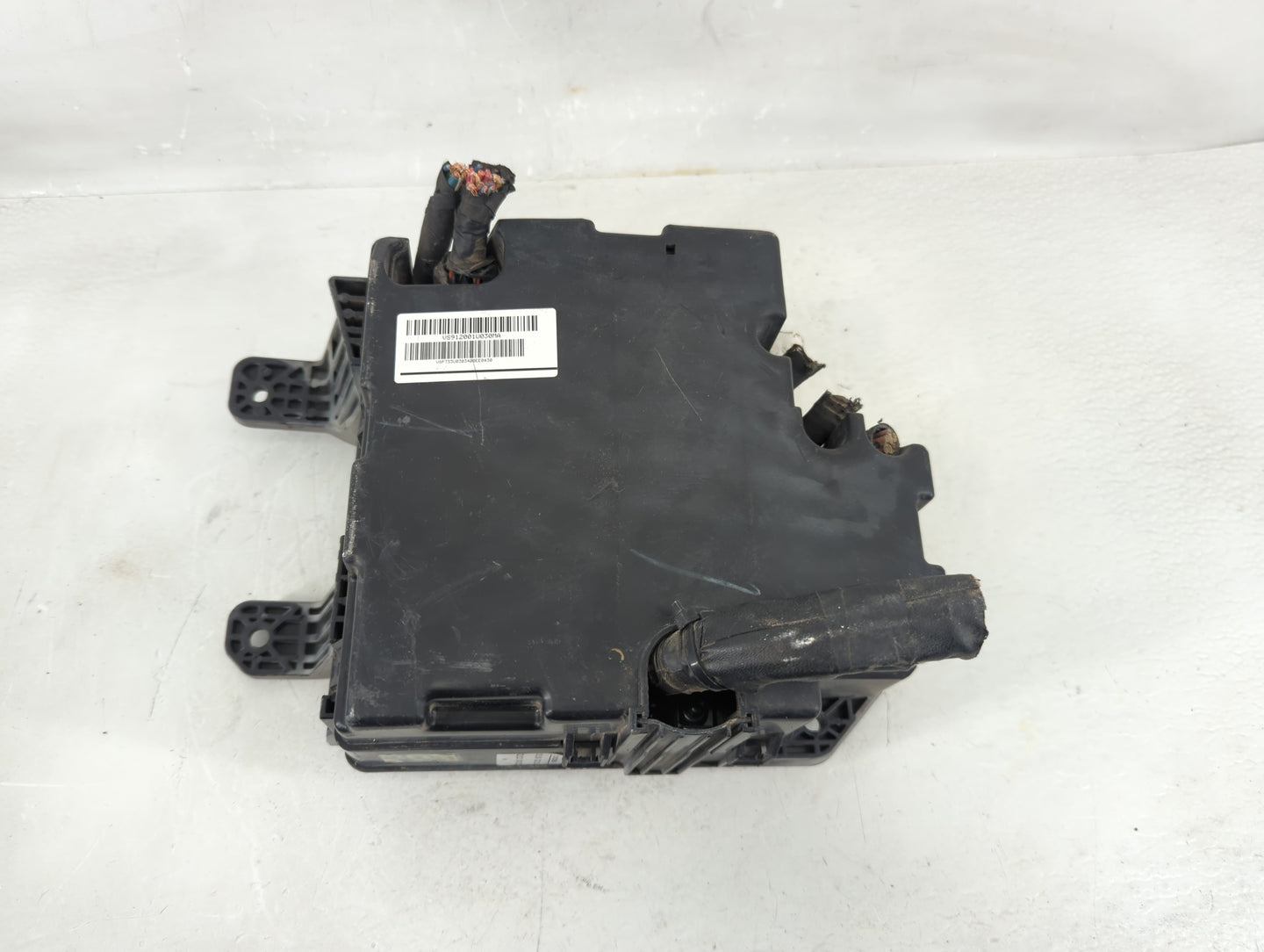 2011-2013 Kia Sorento Fusebox Fuse Box Panel Relay Module P/N:91941-2P020 Fits Fits 2011 2012 2013 OEM Used Auto Parts - Oem