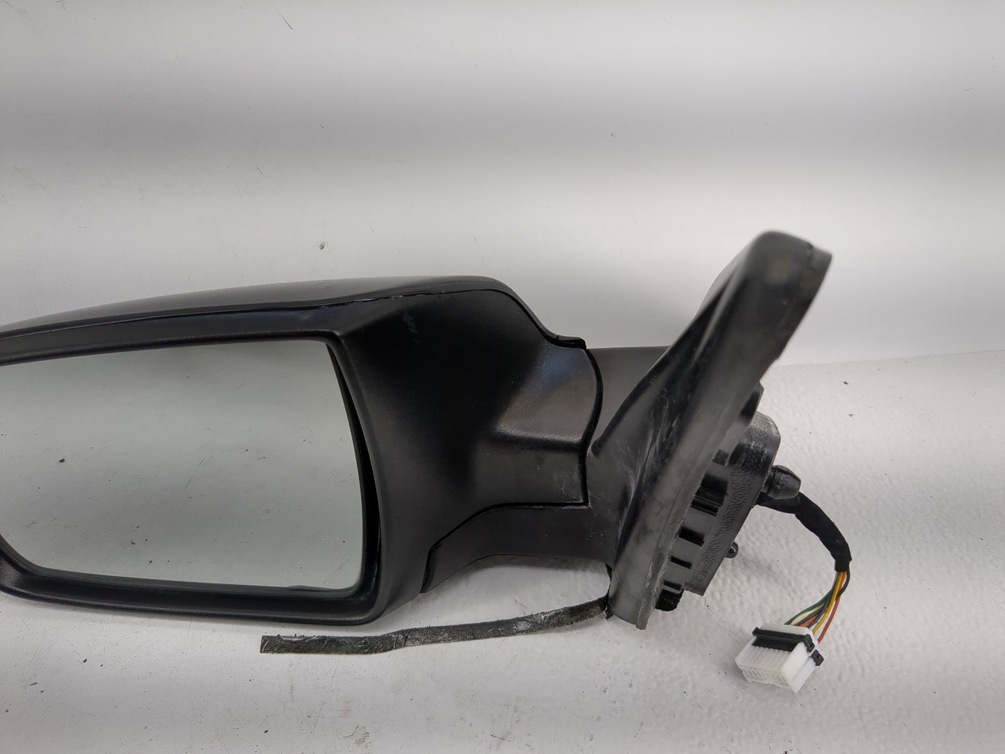 2011-2015 Kia Sorento Driver Side View Mirror - Left Door Mirror OEM Used - Oemusedautoparts1.com