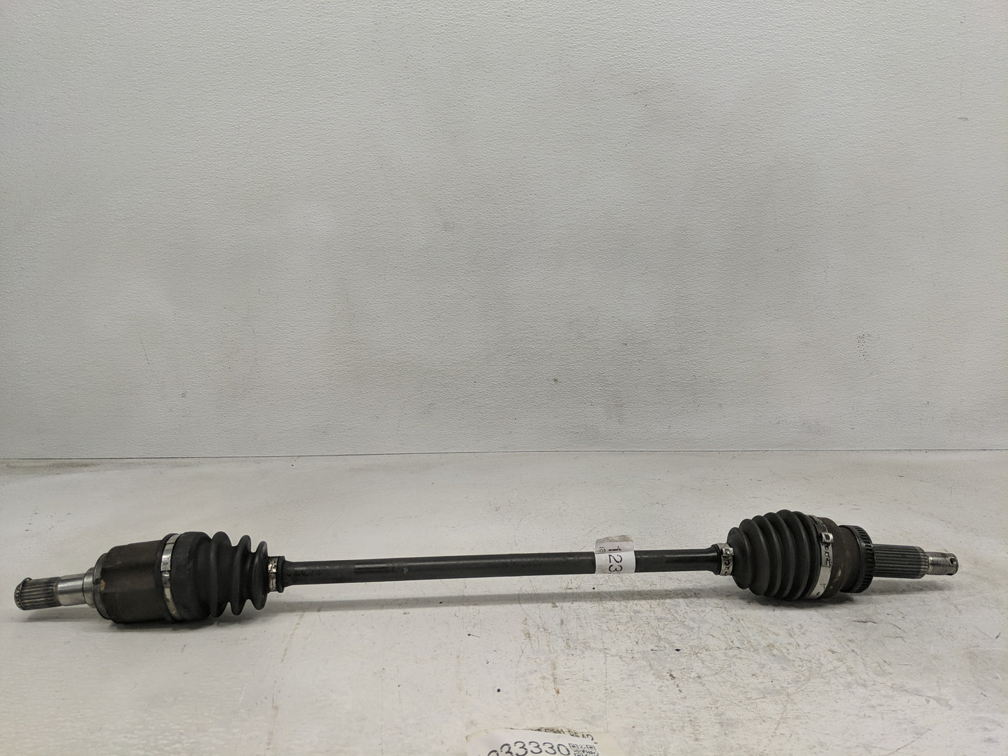 2011 Kia Sorento Axle Shaft Front Driver Cv C/v - Oemusedautoparts1.com