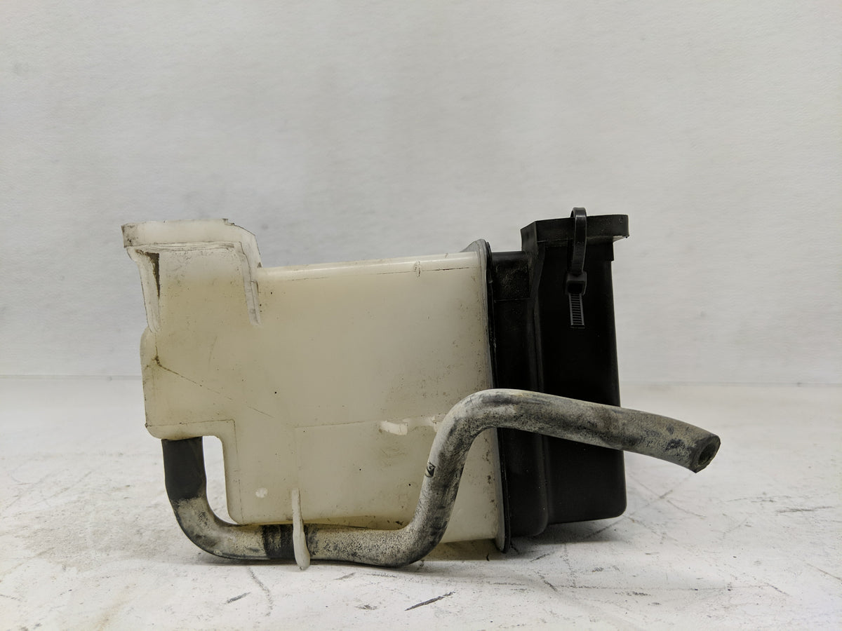 2011-2013 Kia Sorento Radiator Coolant Overflow Expansion Tank Bottle 1235653 - Oemusedautoparts1.com