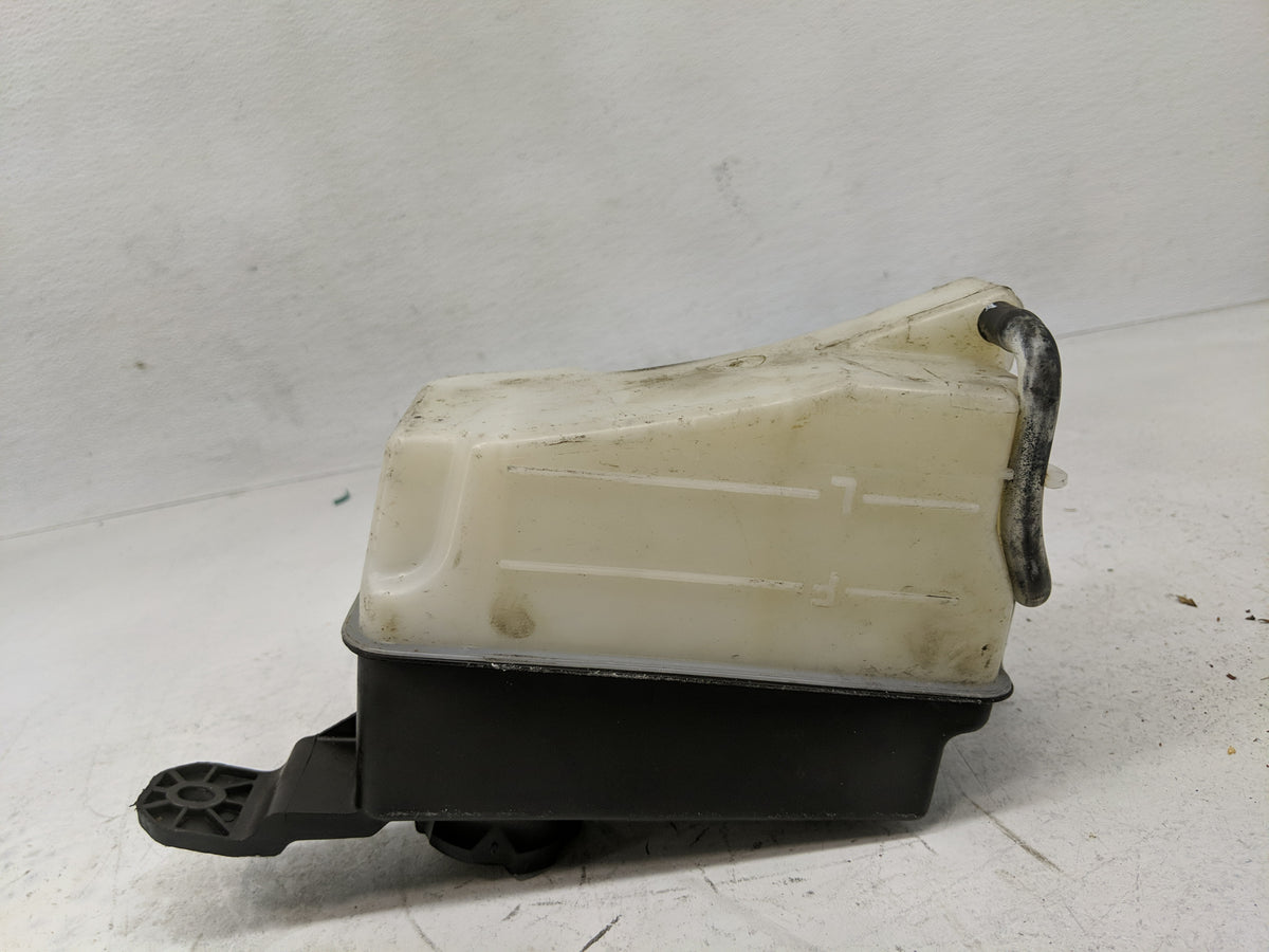 2011-2013 Kia Sorento Radiator Coolant Overflow Expansion Tank Bottle 1235653 - Oemusedautoparts1.com