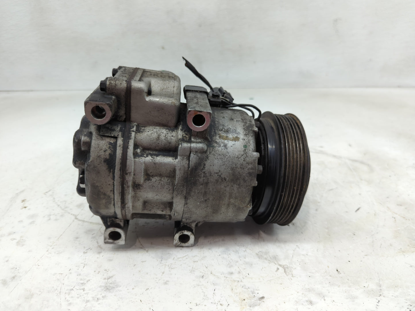2011-2011 Kia Sorento Air Conditioning A/c Ac Compressor Oem - Oemusedautoparts1.com