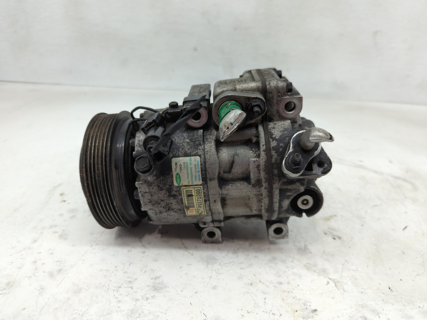2011-2011 Kia Sorento Air Conditioning A/c Ac Compressor Oem - Oemusedautoparts1.com