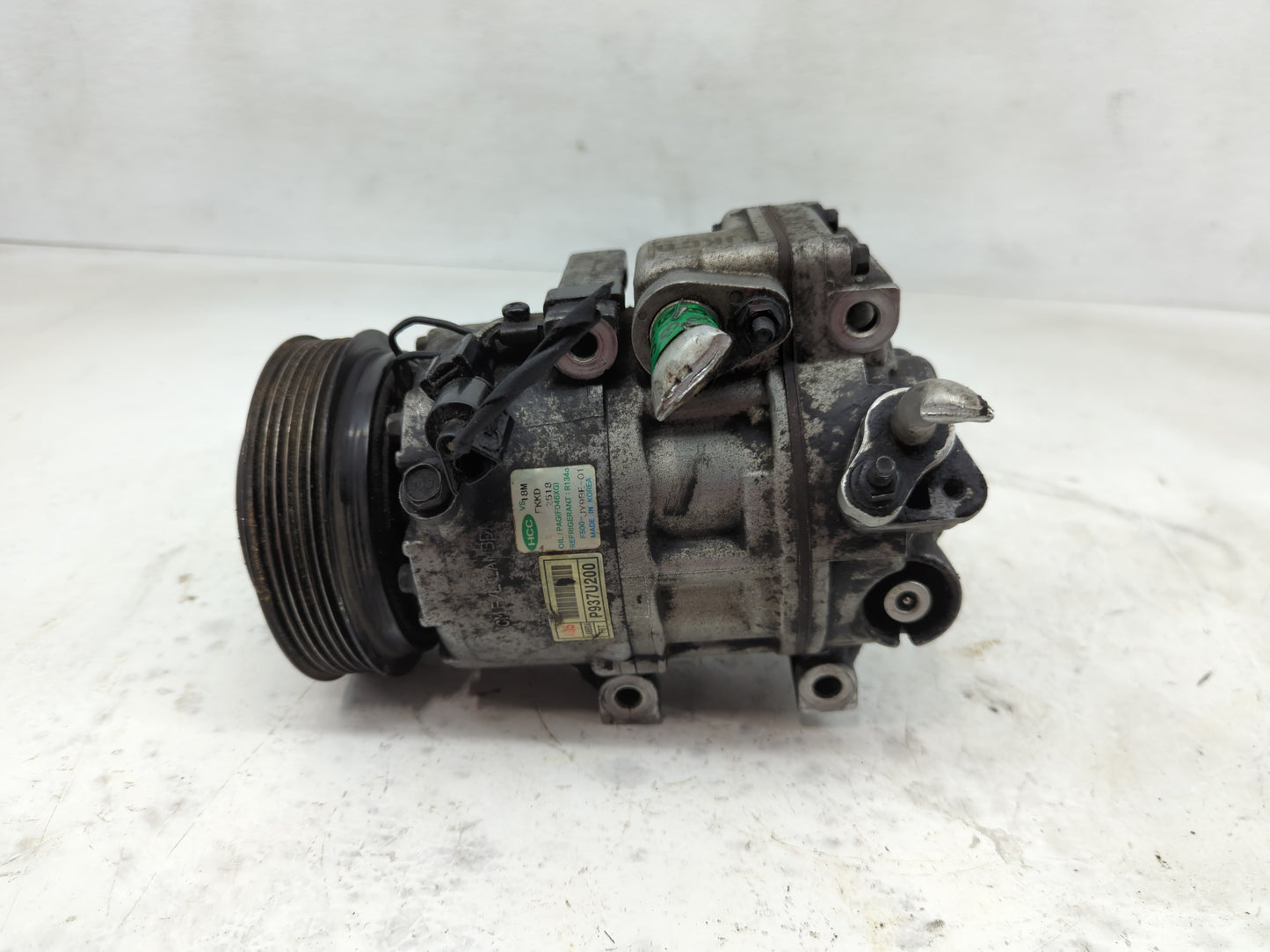 2011-2011 Kia Sorento Air Conditioning A/c Ac Compressor Oem - Oemusedautoparts1.com