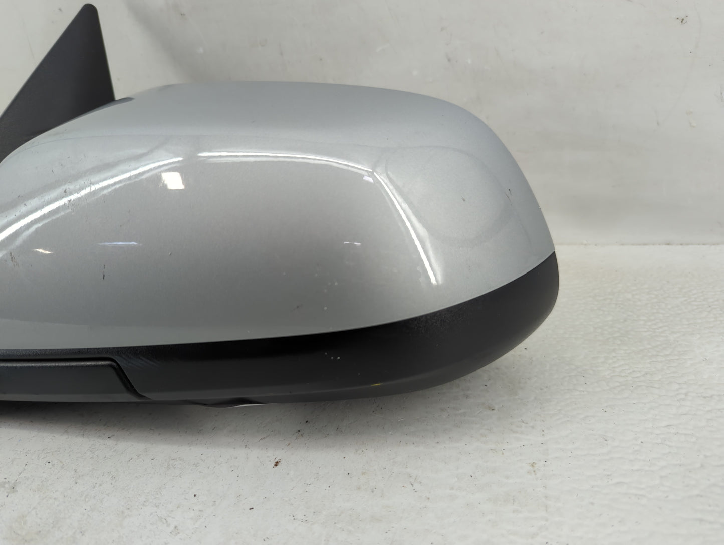 2011-2013 Kia Sorento Driver Side View Mirror - Left Door Mirror OEM Used - Oemusedautoparts1.com