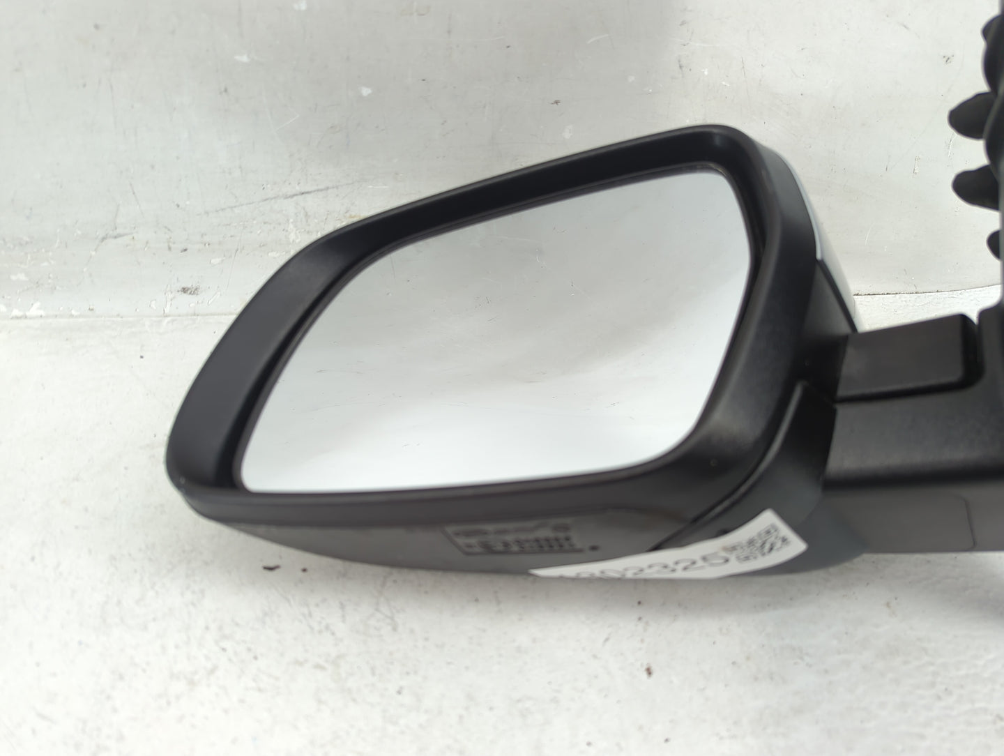 2011-2013 Kia Sorento Driver Side View Mirror - Left Door Mirror OEM Used - Oemusedautoparts1.com