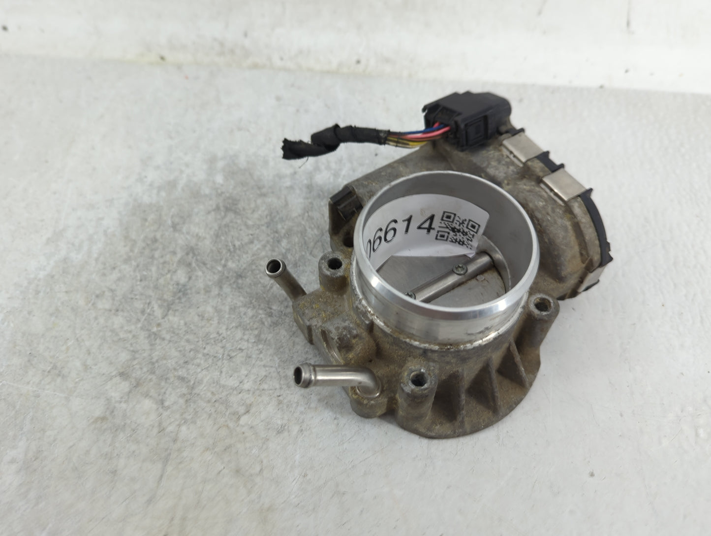 2011-2013 Kia Sorento Throttle Body P/N:9 590 930 001 35100-25400 Fits Fits 2006 2007 2008 2009 2010 2011 2012 2013 OEM Used