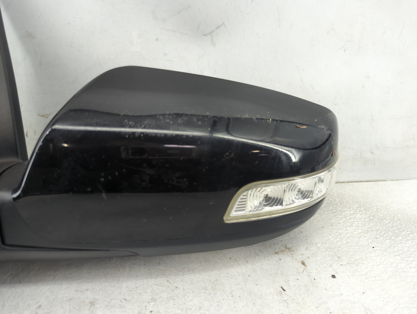 2011-2015 Kia Sorento Driver Side View Mirror - Left Door Mirror OEM Used - Oemusedautoparts1.com