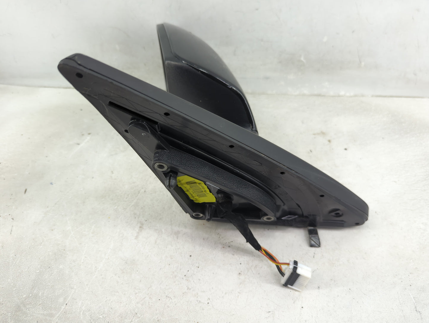 2011-2015 Kia Sorento Driver Side View Mirror - Left Door Mirror OEM Used - Oemusedautoparts1.com
