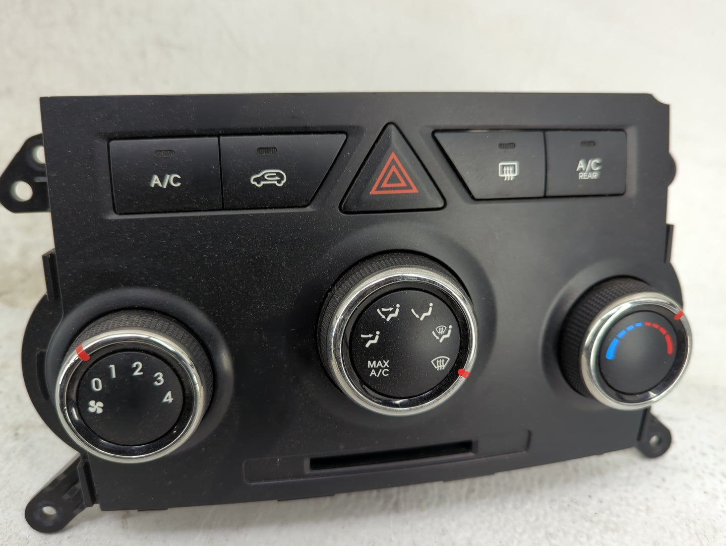 2011 Kia Sorento Climate Control Module Temperature AC/Heater Replacement P/N:97250-1U260 97250-1UXXX Fits OEM Used Auto Par