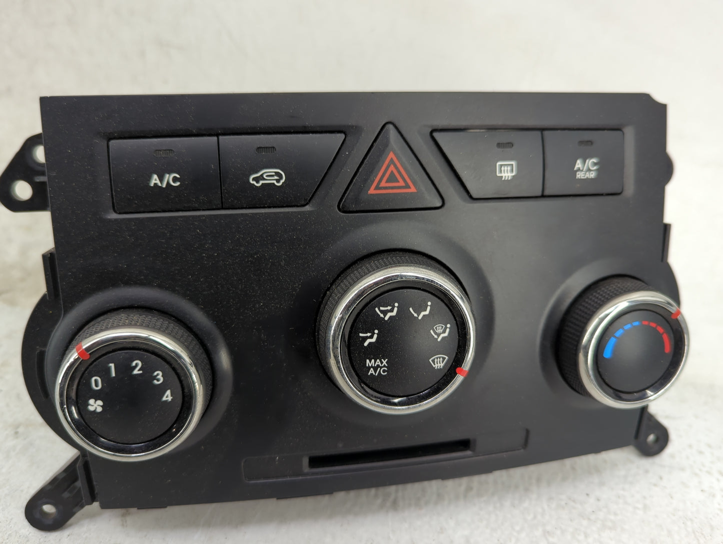2011 Kia Sorento Climate Control Module Temperature AC/Heater Replacement P/N:97250-1U260 97250-1UXXX Fits OEM Used Auto Par