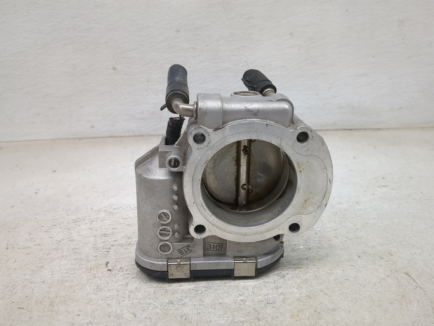 2011-2013 Kia Sorento Throttle Body P/N:9 590 930 001 35100-25400 Fits Fits 2006 2007 2008 2009 2010 2011 2012 2013 OEM Used