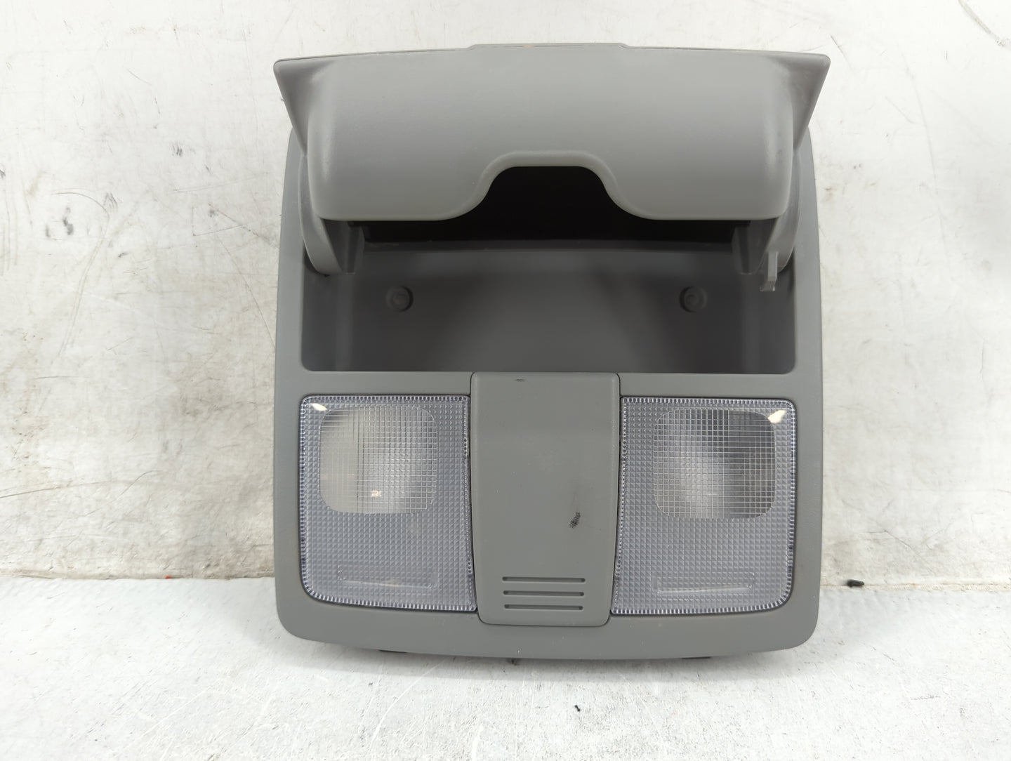 2011 Kia Sorento Overhead Roof Console Gray - Oemusedautoparts1.com