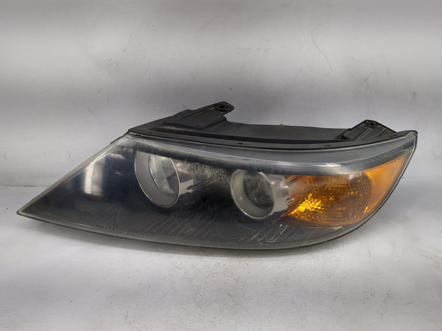 2011-2013 Kia Sorento Passenger Right Oem Head Light Headlight Lamp 1479650 - Oemusedautoparts1.com