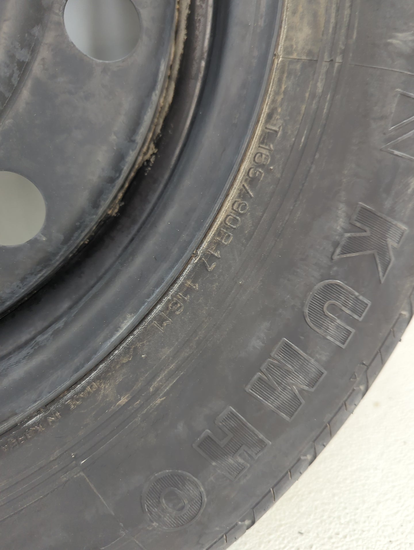 2011-2020 Kia Sorento Spare Donut Tire Wheel Rim Oem 1486954 - Oemusedautoparts1.com