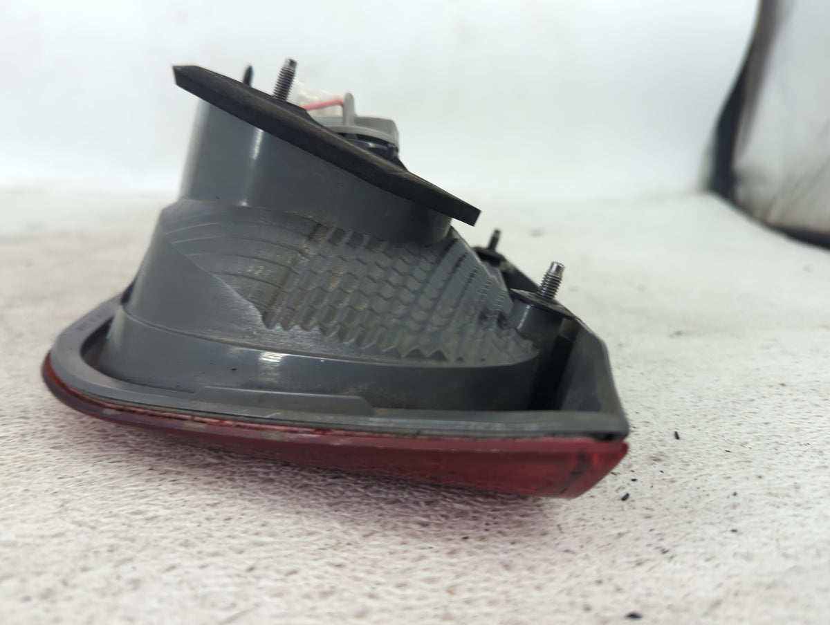 2011-2013 Kia Sorento Passenger Right Side Deck Lid Mounted Tail Light - Oemusedautoparts1.com