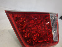 2011-2013 Kia Sorento Passenger Right Side Deck Lid Mounted Tail Light 1512430 - Oemusedautoparts1.com