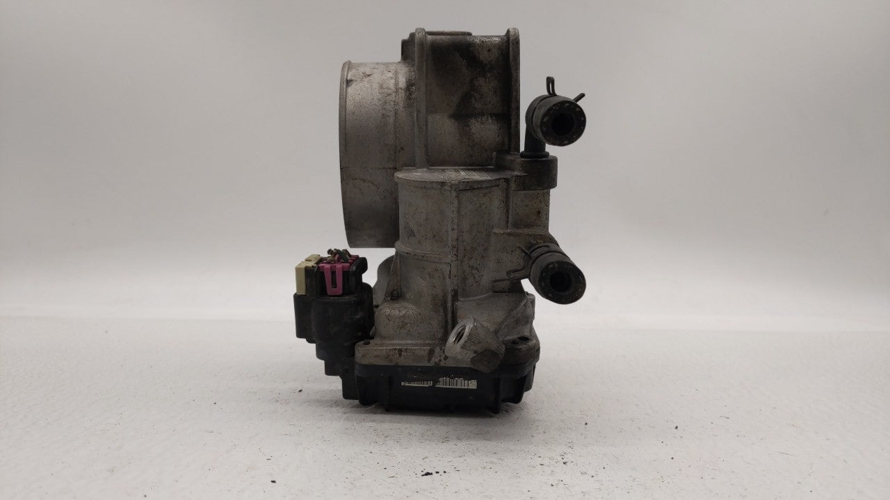 2011-2013 Kia Sorento Throttle Body P/N:28099075 35100-3C700 Fits Fits 2010 2011 2012 2013 2014 OEM Used Auto Parts - Oemuse