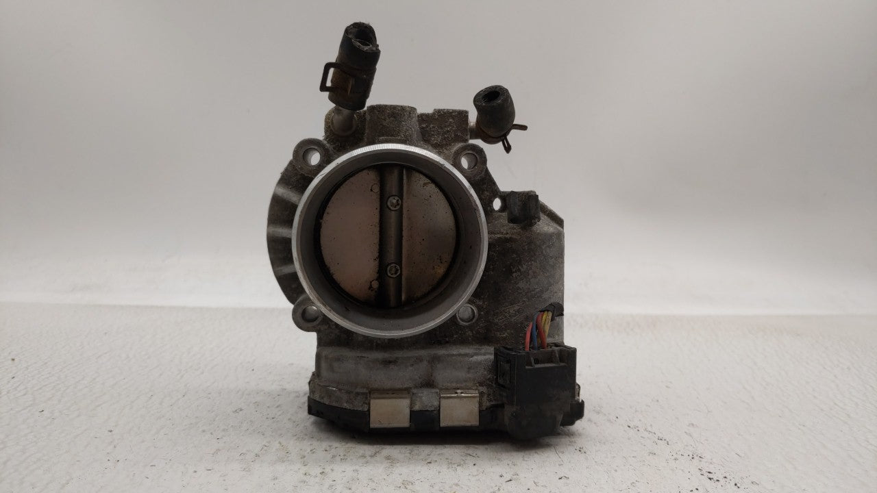 2011-2013 Kia Sorento Throttle Body P/N:35100-25400 35100-25200 Fits Fits 2006 2007 2008 2009 2010 2011 2012 2013 OEM Used A