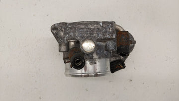 2011-2013 Kia Sorento Throttle Body P/N:35100-25400 35100-25200 Fits Fits 2006 2007 2008 2009 2010 2011 2012 2013 OEM Used Auto Parts