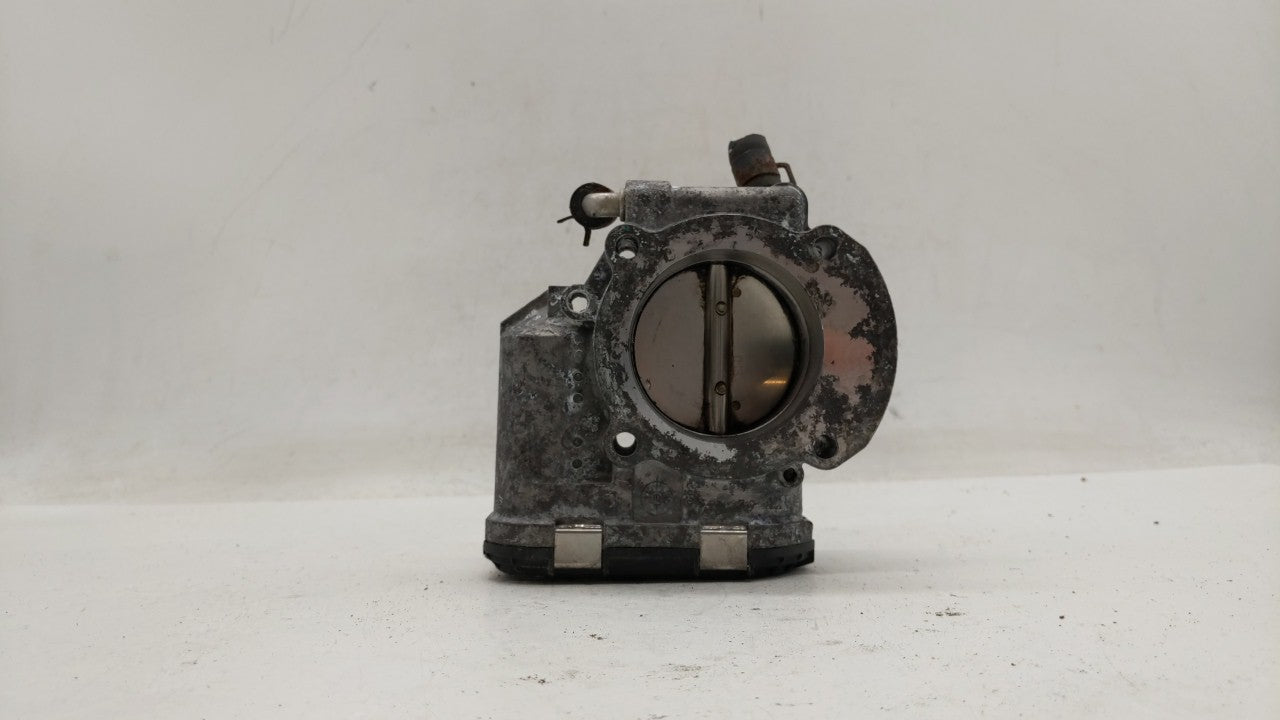 2011-2013 Kia Sorento Throttle Body P/N:35100-25400 35100-25200 Fits Fits 2006 2007 2008 2009 2010 2011 2012 2013 OEM Used A