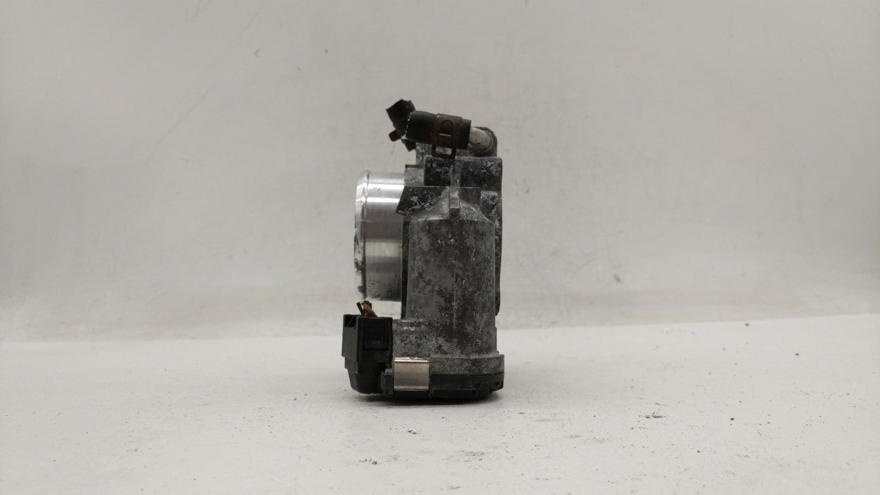 2011-2013 Kia Sorento Throttle Body P/N:35100-25400 35100-25200 Fits Fits 2006 2007 2008 2009 2010 2011 2012 2013 OEM Used A