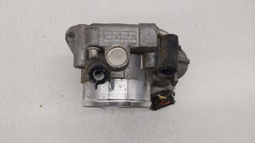 2011-2013 Kia Sorento Throttle Body P/N:35100-25400 35100-25200 Fits Fits 2006 2007 2008 2009 2010 2011 2012 2013 OEM Used Auto Parts