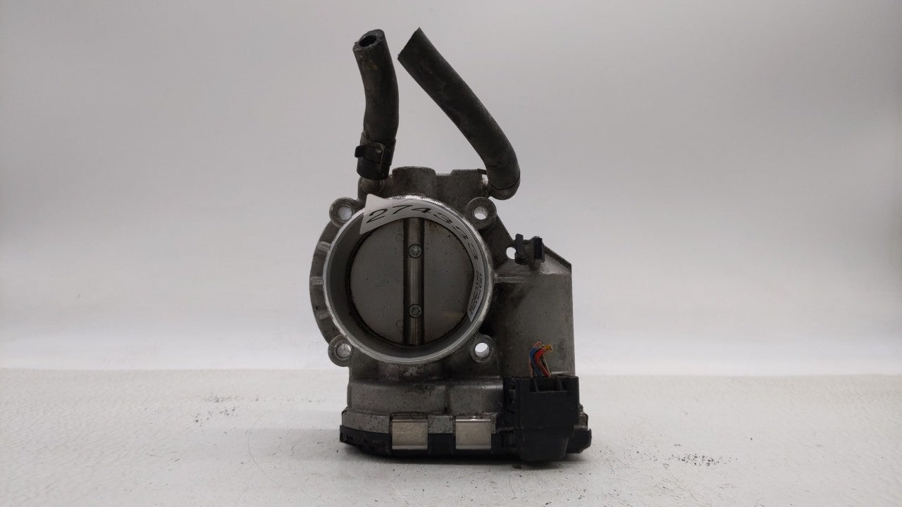 2011-2013 Kia Sorento Throttle Body P/N:35100-25400 35100-25200 Fits Fits 2006 2007 2008 2009 2010 2011 2012 2013 OEM Used A
