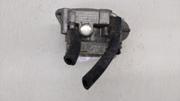 2011-2013 Kia Sorento Throttle Body P/N:35100-25400 35100-25200 Fits Fits 2006 2007 2008 2009 2010 2011 2012 2013 OEM Used A