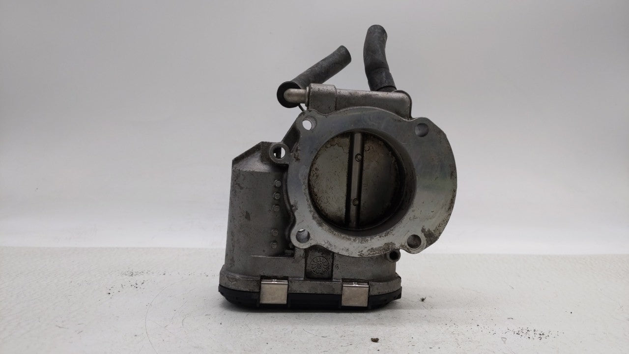 2011-2013 Kia Sorento Throttle Body P/N:35100-25400 35100-25200 Fits Fits 2006 2007 2008 2009 2010 2011 2012 2013 OEM Used A