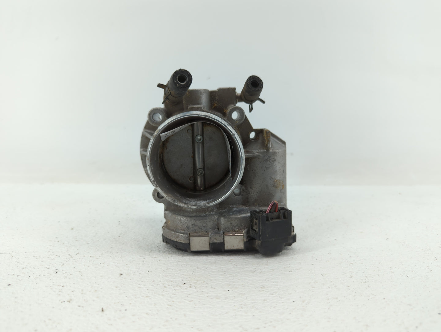 2011-2013 Kia Sorento Throttle Body P/N:35100-25400 35100-25200 Fits Fits 2006 2007 2008 2009 2010 2011 2012 2013 OEM Used A