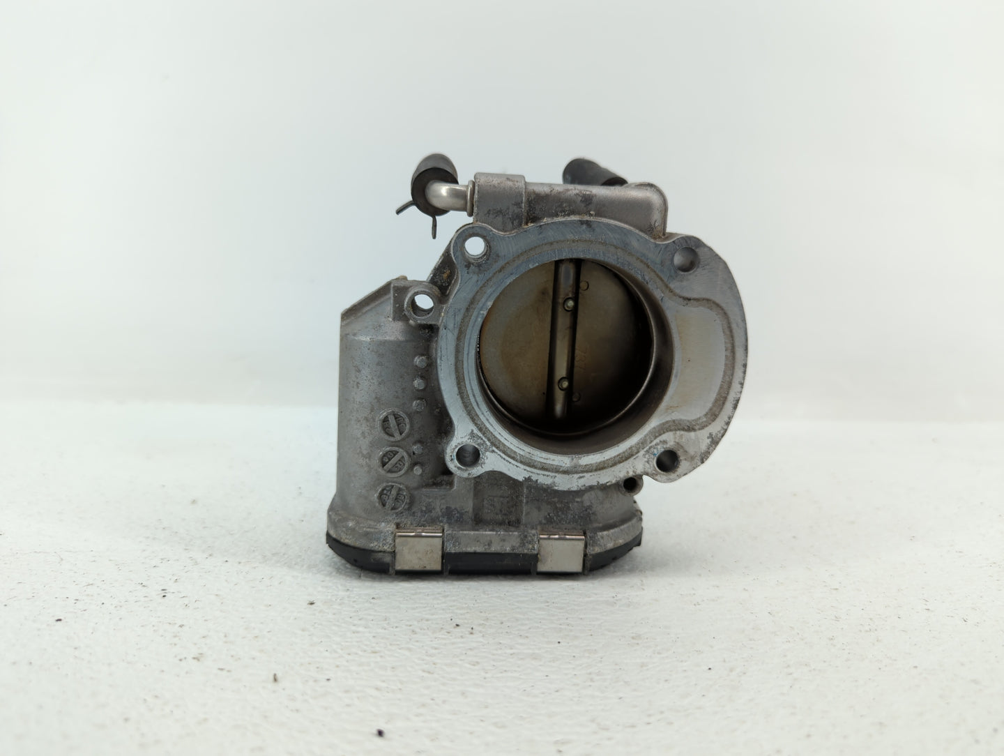 2011-2013 Kia Sorento Throttle Body P/N:35100-25400 35100-25200 Fits Fits 2006 2007 2008 2009 2010 2011 2012 2013 OEM Used A