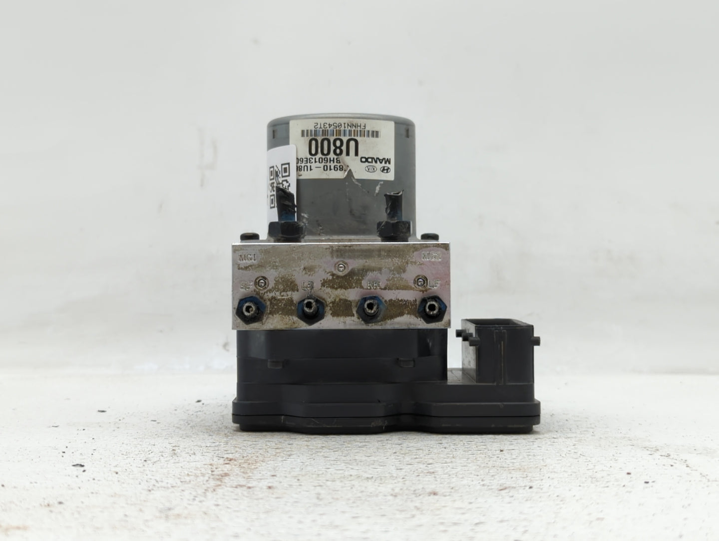2011-2013 Kia Sorento ABS Pump Control Module Replacement P/N:58910-1U860 Fits Fits 2011 2012 2013 OEM Used Auto Parts - Oem