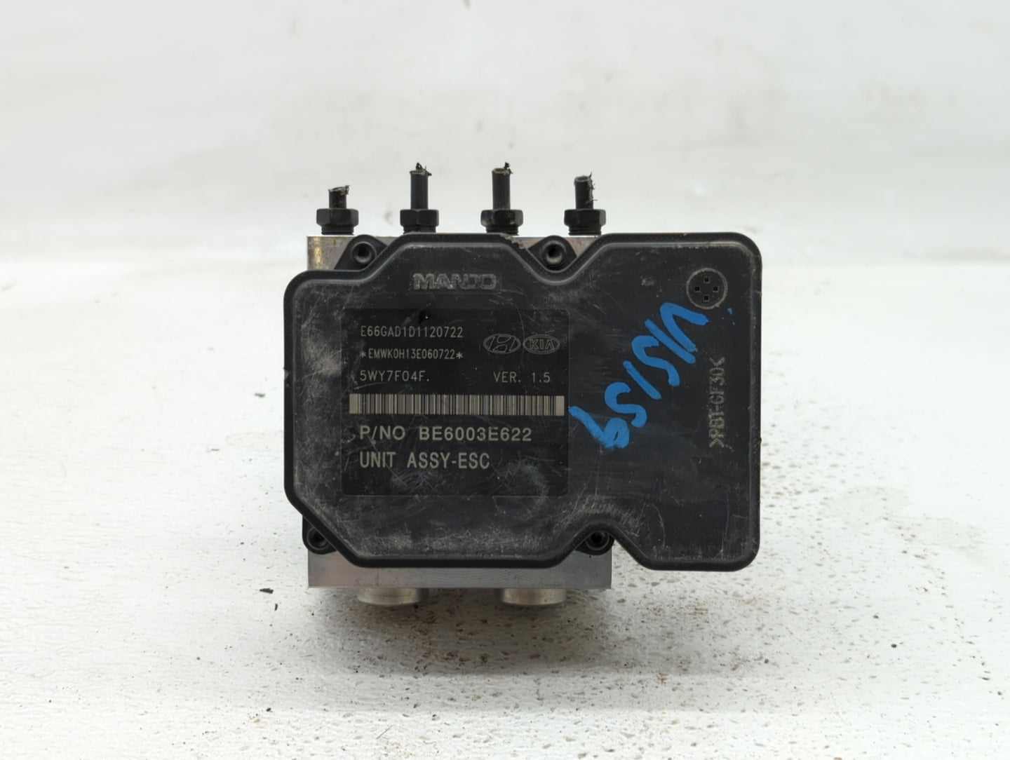 2011-2013 Kia Sorento ABS Pump Control Module Replacement P/N:58910-1U860 Fits Fits 2011 2012 2013 OEM Used Auto Parts - Oem