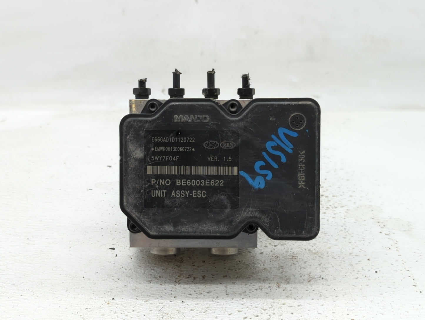 2011-2013 Kia Sorento ABS Pump Control Module Replacement P/N:58910-1U860 Fits Fits 2011 2012 2013 OEM Used Auto Parts - Oem