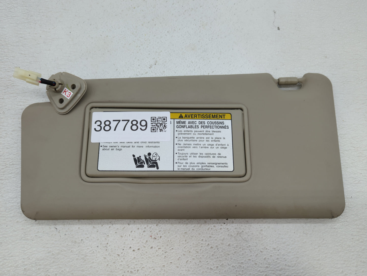 2011-2015 Kia Sorento Sun Visor Shade Replacement Driver Left Mirror Fits Fits 2011 2012 2013 2014 2015 OEM Used Auto Parts 