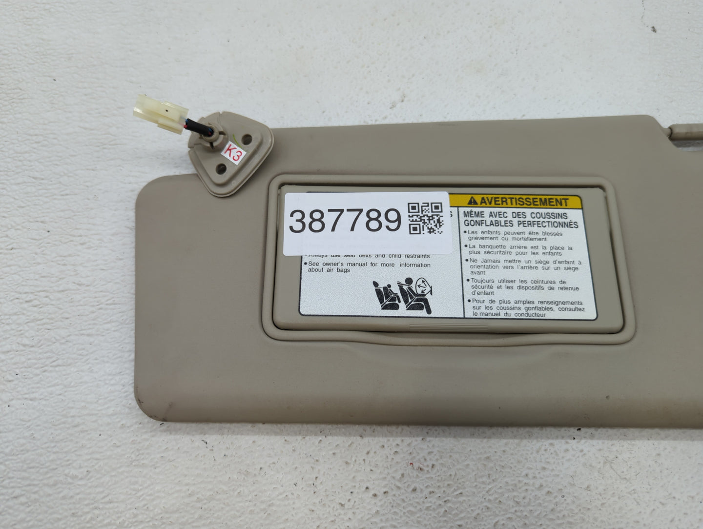 2011-2015 Kia Sorento Sun Visor Shade Replacement Driver Left Mirror Fits Fits 2011 2012 2013 2014 2015 OEM Used Auto Parts 