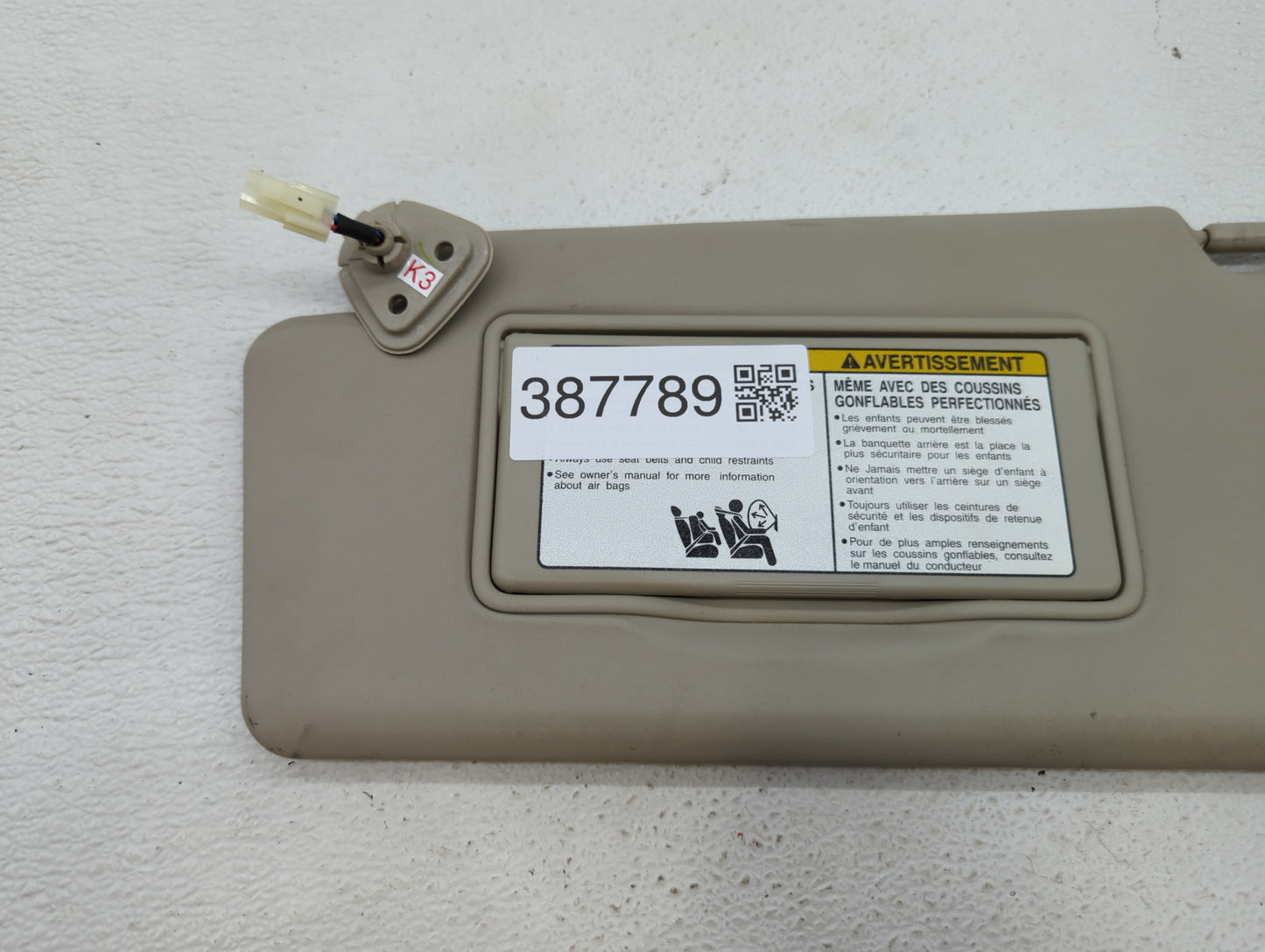 2011-2015 Kia Sorento Sun Visor Shade Replacement Driver Left Mirror Fits Fits 2011 2012 2013 2014 2015 OEM Used Auto Parts 