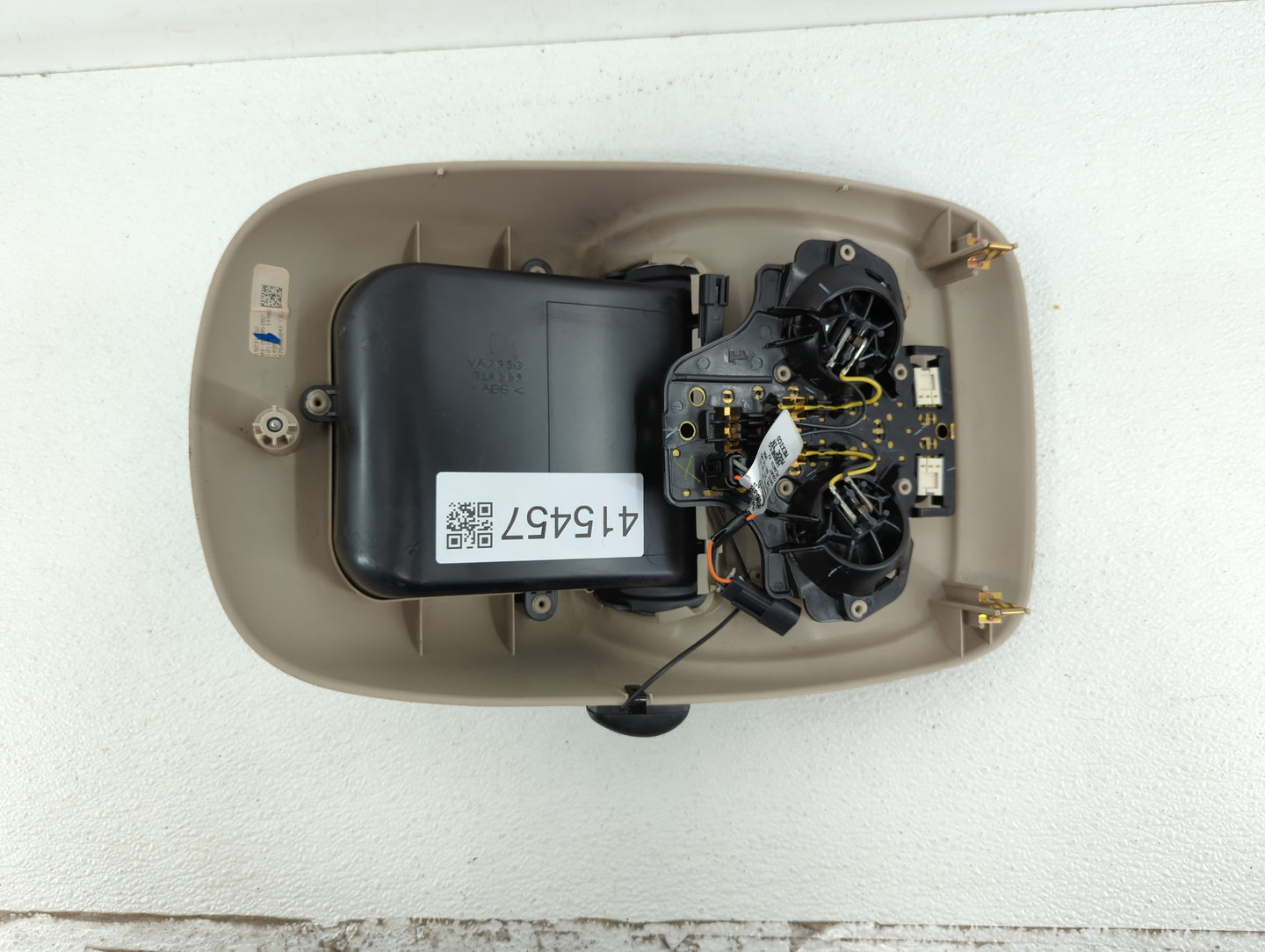 2009-2013 Kia Sorento Overhead Roof Console Interior Dome Light Beige - Oemusedautoparts1.com