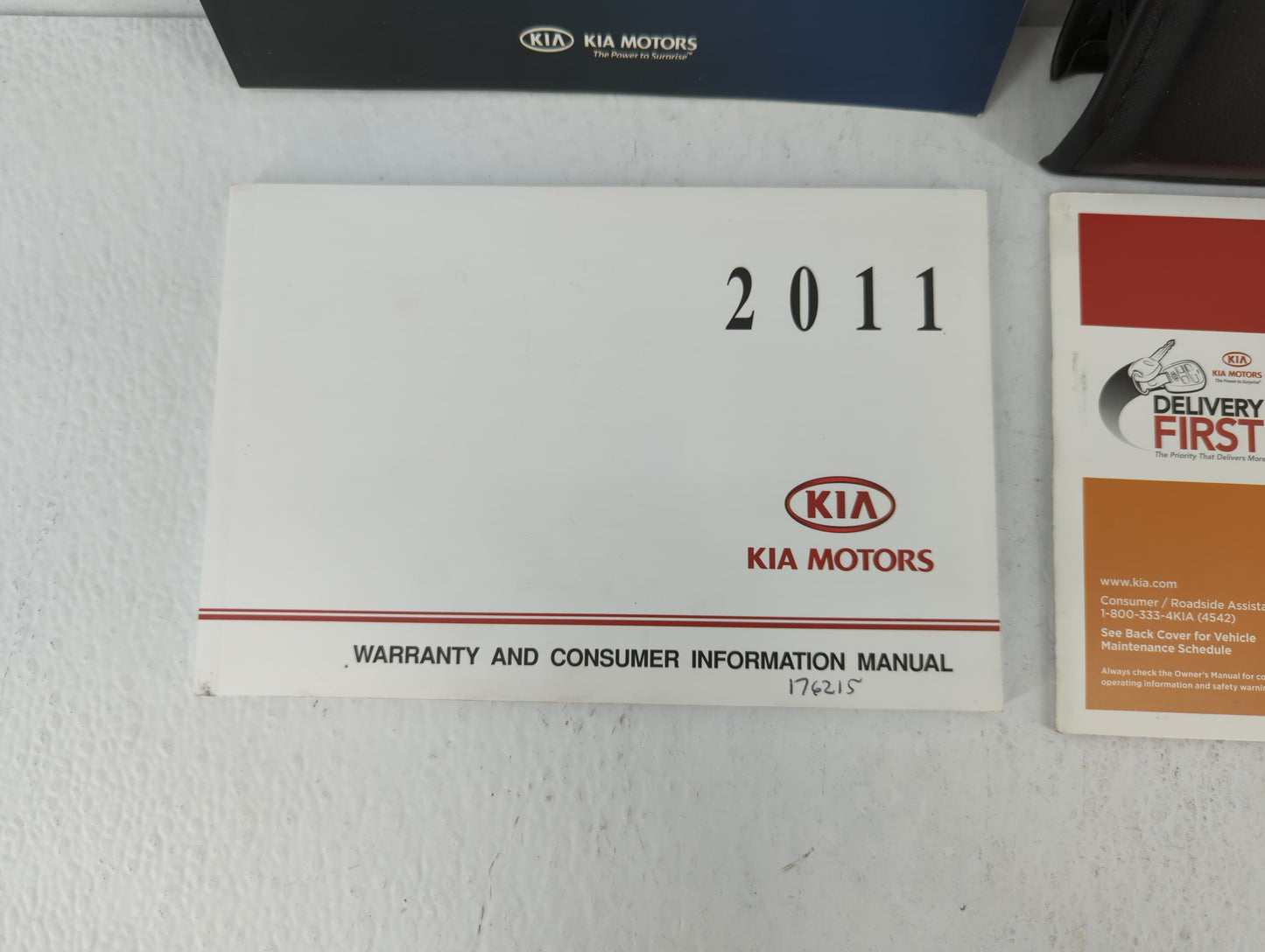 2011 Kia Sorento Owners Manual Book Guide OEM Used Auto Parts - Oemusedautoparts1.com