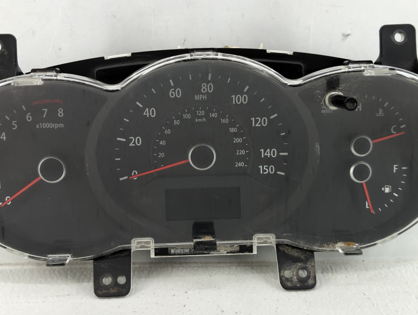 2011-2013 Kia Sorento Instrument Cluster Speedometer Gauges P/N:A2C53311478 Fits Fits 2011 2012 2013 OEM Used Auto Parts - O