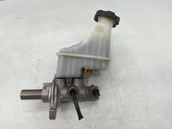 compare product 2011-2013 Kia Sorento Brake Master Cylinder 610311