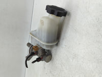 2011-2013 Kia Sorento Brake Master Cylinder 610311 - Oemusedautoparts1.com
