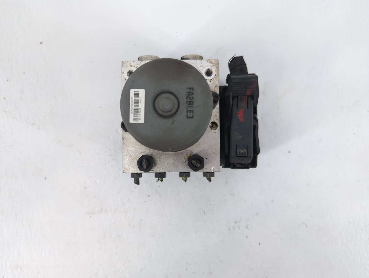 2011-2013 Kia Sorento ABS Pump Control Module Replacement P/N:BE6003E622 Fits Fits 2011 2012 2013 OEM Used Auto Parts - Oemu